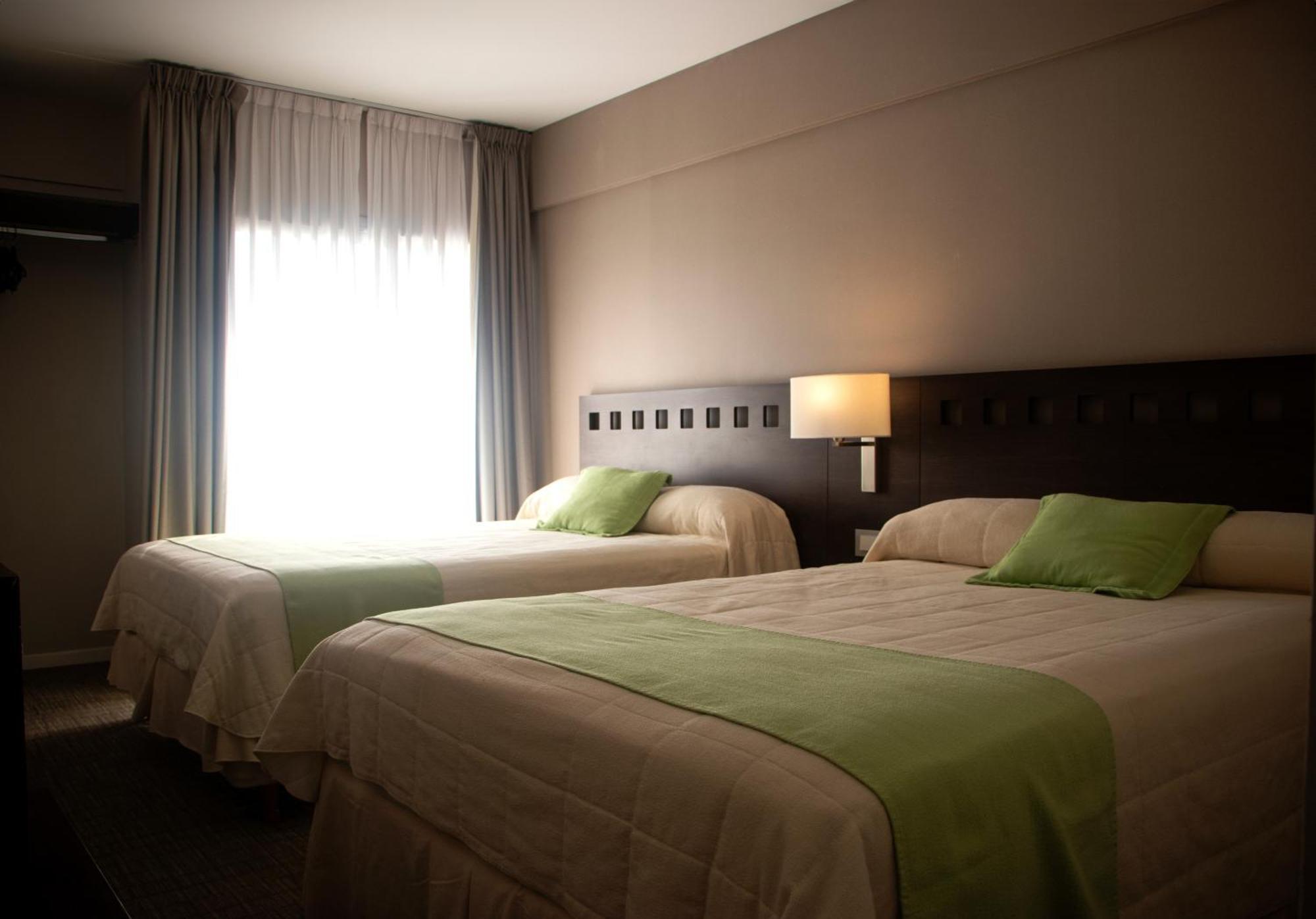 Days Inn & Suites By Wyndham לה פלאטה מראה חיצוני תמונה