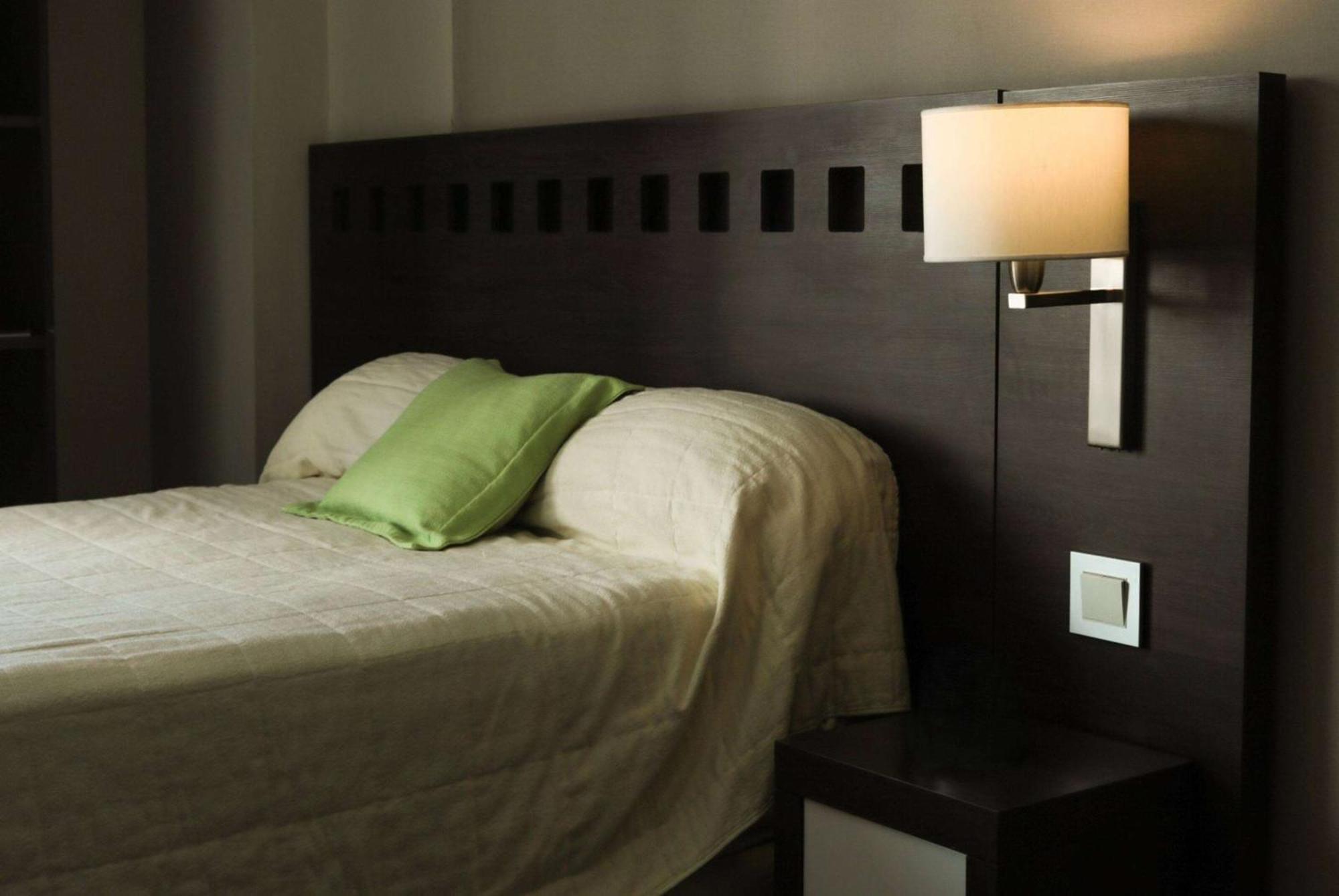 Days Inn & Suites By Wyndham לה פלאטה מראה חיצוני תמונה