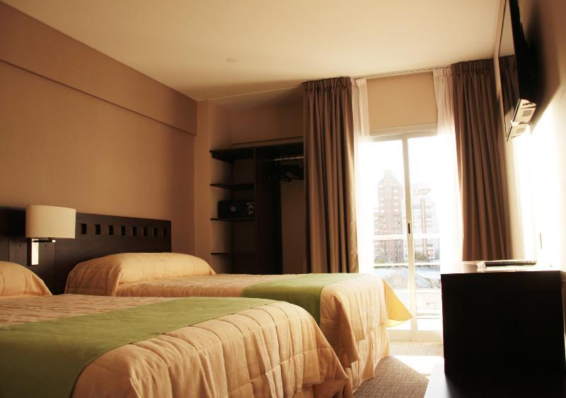 Days Inn & Suites By Wyndham לה פלאטה מראה חיצוני תמונה